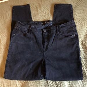 Old Navy black Rockstar skinny jeans